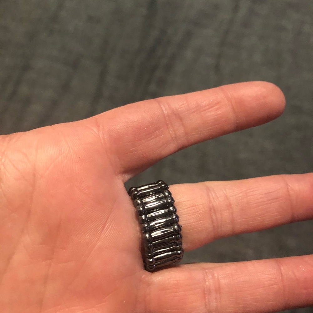 Ring - Picture 2 of 2